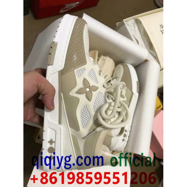 qiqiyg.com Официален Whatsapp:+8619859551206 Топ доставчик на модни дрехи, обувки, чанти, аксесоари на едро Най-добра цена Qiqi-195