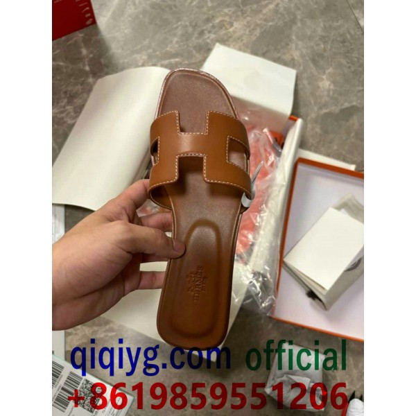 qiqiyg.com Официален Whatsapp:+8619859551206 Топ доставчик на модни дрехи, обувки, чанти, аксесоари на едро Най-добра цена Qiqi-300
