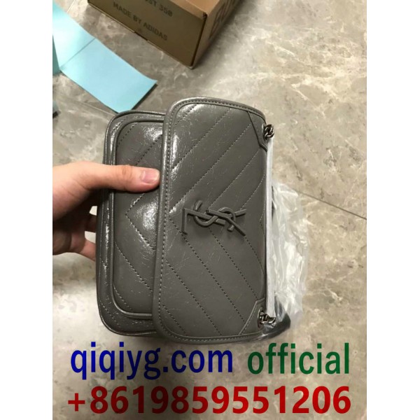 qiqiyg.com Официален Whatsapp:+8619859551206 Топ доставчик на модни дрехи, обувки, чанти, аксесоари на едро Най-добра цена Qiqi-311