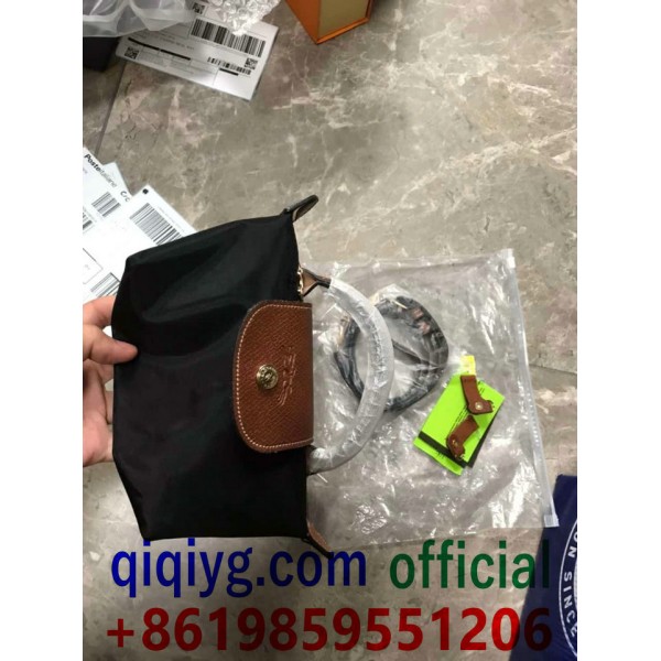 qiqiyg.com Официален Whatsapp:+8619859551206 Топ доставчик на модни дрехи, обувки, чанти, аксесоари на едро Най-добра цена Qiqi-332