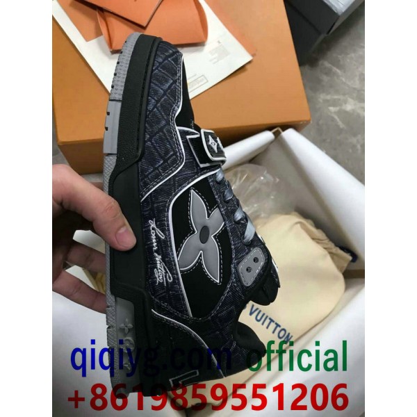 qiqiyg.com Официален Whatsapp:+8619859551206 Топ доставчик на модни дрехи, обувки, чанти, аксесоари на едро Най-добра цена Qiqi-563