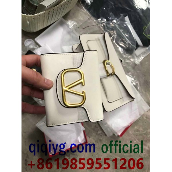 qiqiyg.com Официален Whatsapp:+8619859551206 Топ доставчик на модни дрехи, обувки, чанти, аксесоари на едро Най-добра цена Qiqi-634