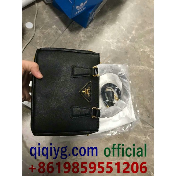 qiqiyg.com Официален Whatsapp:+8619859551206 Топ доставчик на модни дрехи, обувки, чанти, аксесоари на едро Най-добра цена Qiqi-797